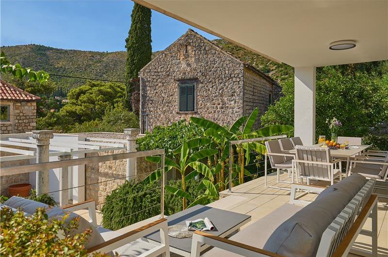 5 Bedroom Villa with Heated Pool near Dubrovnik City, Sleeps 10