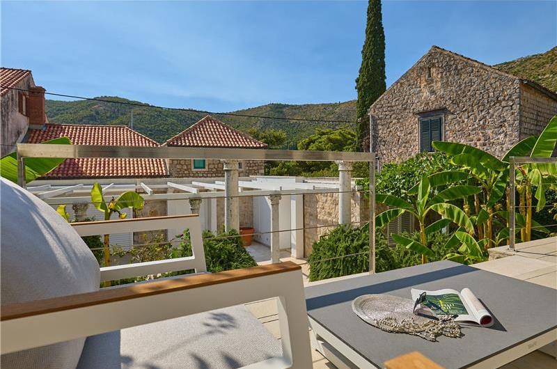 5 Bedroom Villa with Heated Pool near Dubrovnik City, Sleeps 10