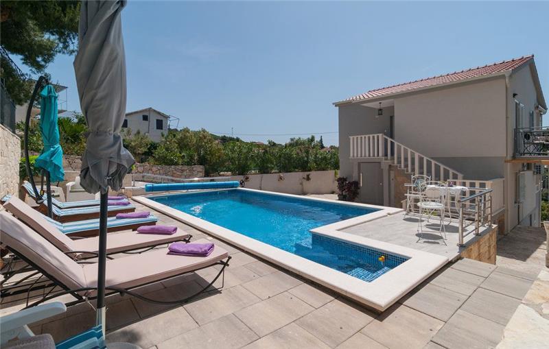 4 Bedroom villa with pool on Solta Island, Sleeps 10