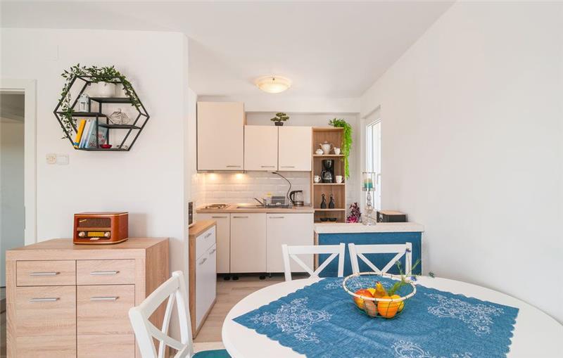 4 Bedroom villa with pool on Solta Island, Sleeps 10