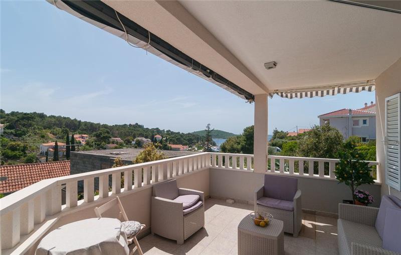 4 Bedroom villa with pool on Solta Island, Sleeps 10