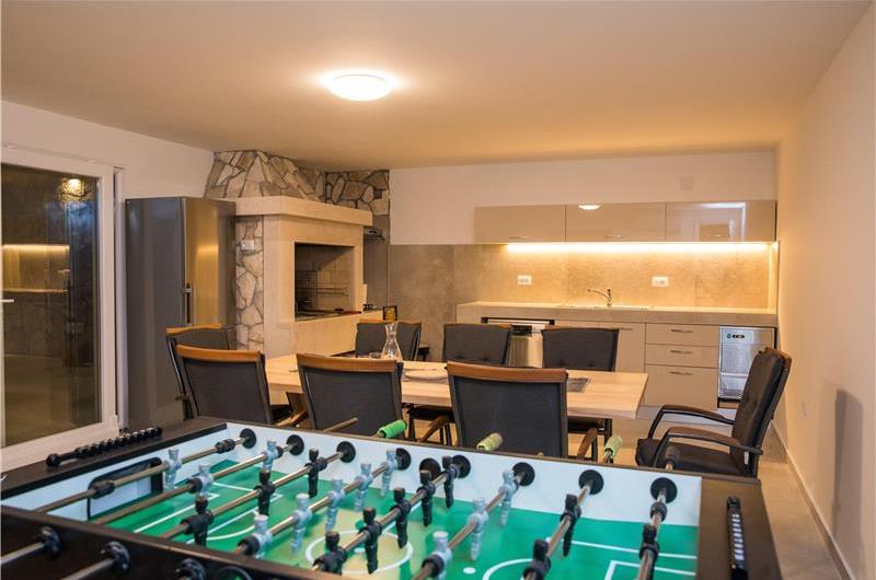 5 Bedroom Villa with Pool and Spa in Babin Kuk, Dubrovnik City, Sleeps 10-12