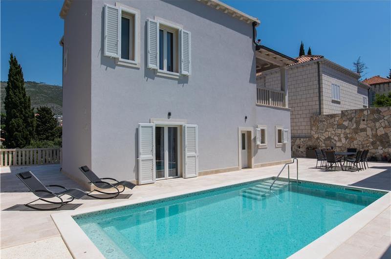 5 Bedroom Villa with Pool and Spa in Babin Kuk, Dubrovnik City, Sleeps 10-12