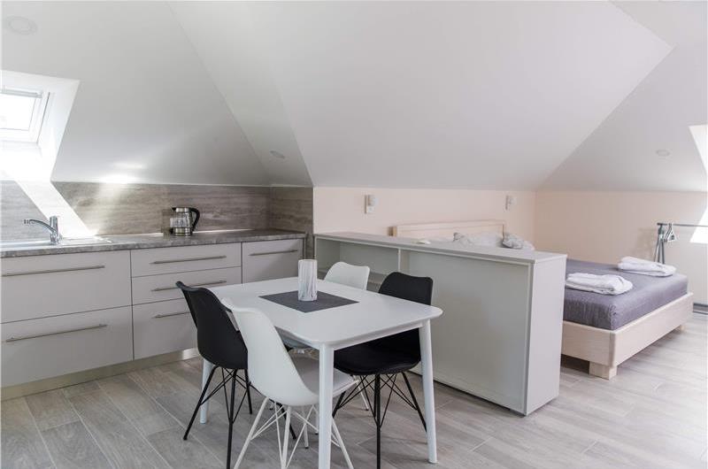 5 Bedroom Villa with Pool and Spa in Babin Kuk, Dubrovnik City, Sleeps 10-12