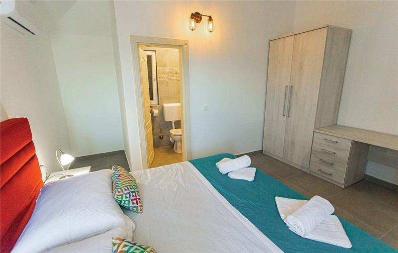 6 Bedroom Villa with Pool near Milna, Brac Island, Sleeps 12