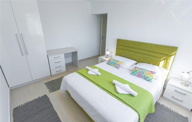 6 Bedroom Villa with Pool near Milna, Brac Island, Sleeps 12