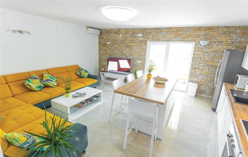 6 Bedroom Villa with Pool near Milna, Brac Island, Sleeps 12