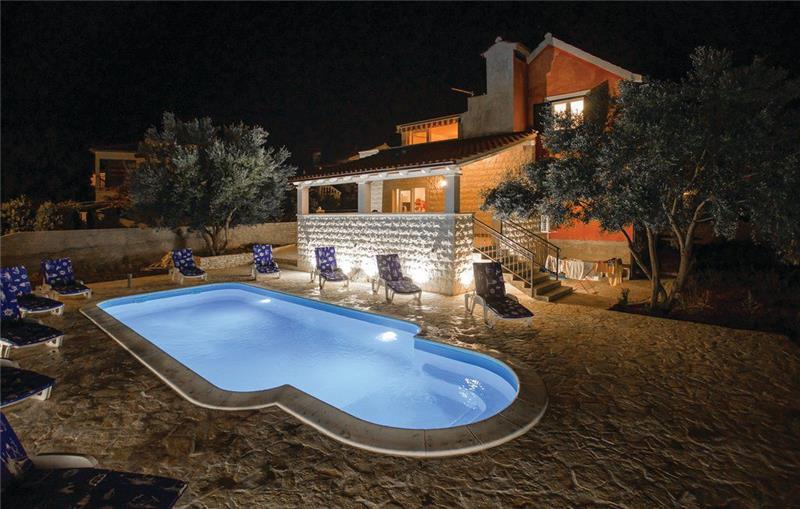 6 Bedroom Villa with Pool near Milna, Brac Island, Sleeps 12