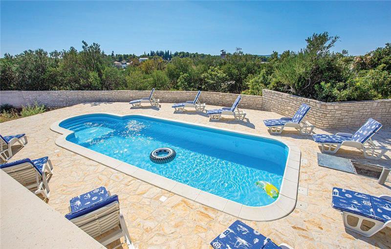 6 Bedroom Villa with Pool near Milna, Brac Island, Sleeps 12