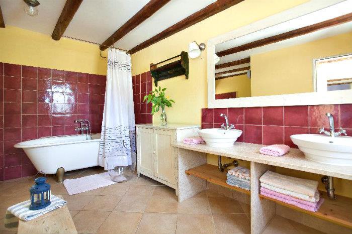 2 x 2 Bedroom Villas with Pools Near Umag, Sleeps 7