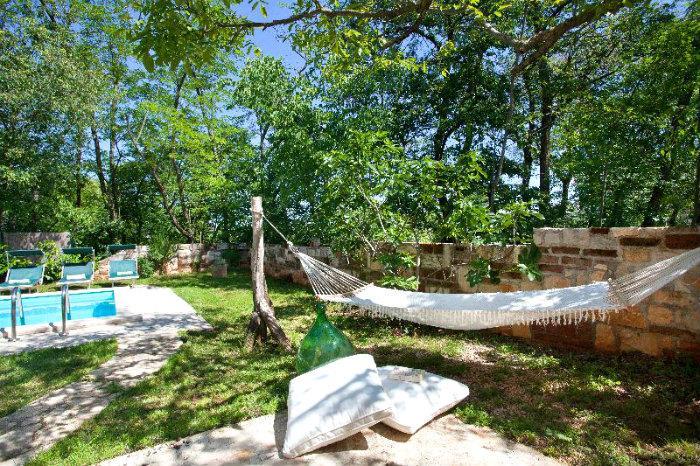 2 x 2 Bedroom Villas with Pools Near Umag, Sleeps 7