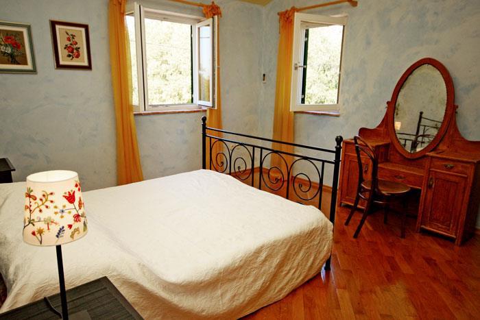 2 x 2 Bedroom Villas with Pools Near Umag, Sleeps 7