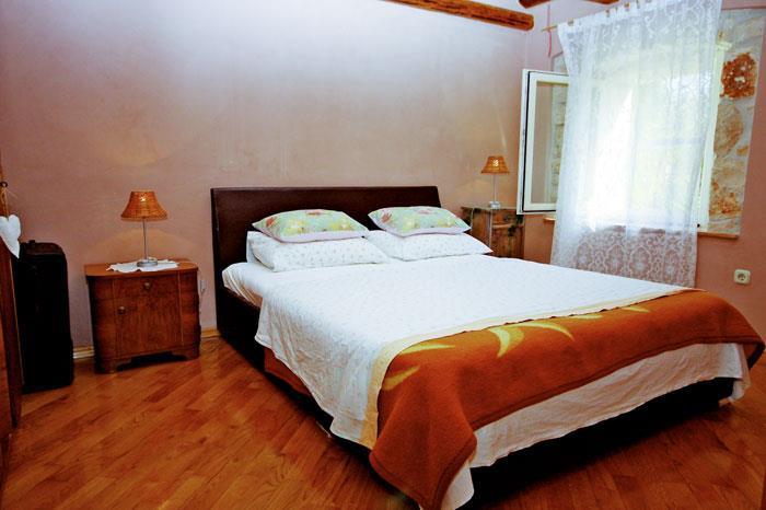 2 x 2 Bedroom Villas with Pools Near Umag, Sleeps 7