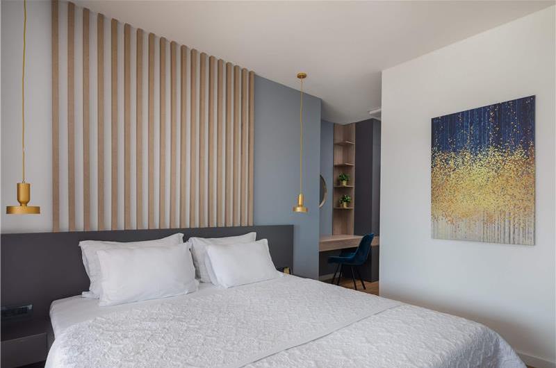 Luxury Beachfront Villa with Heated Infinity Pool near Trogir, Sleeps 8