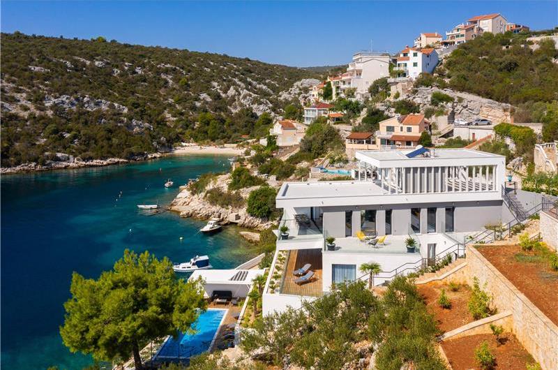 Luxury Beachfront Villa with Heated Infinity Pool near Trogir, Sleeps 8