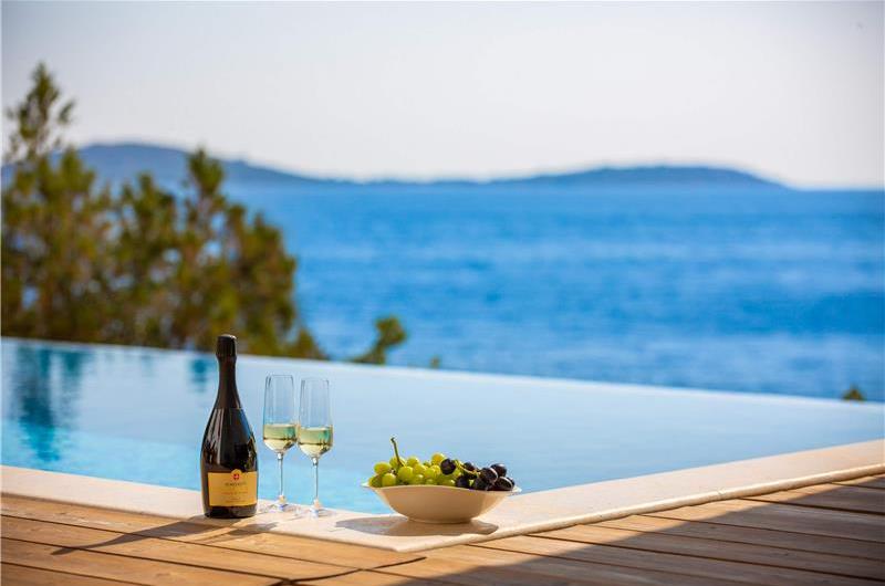 Luxury Beachfront Villa with Heated Infinity Pool near Trogir, Sleeps 8