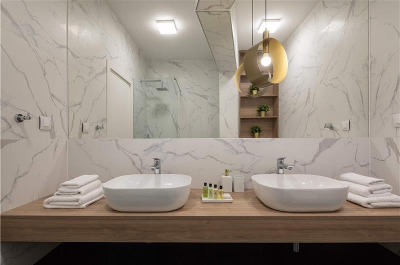 Luxury Beachfront Villa with Heated Infinity Pool near Trogir, Sleeps 8