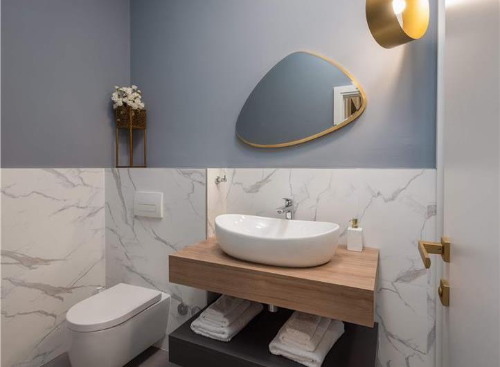 Luxury Beachfront Villa with Heated Infinity Pool near Trogir, Sleeps 8