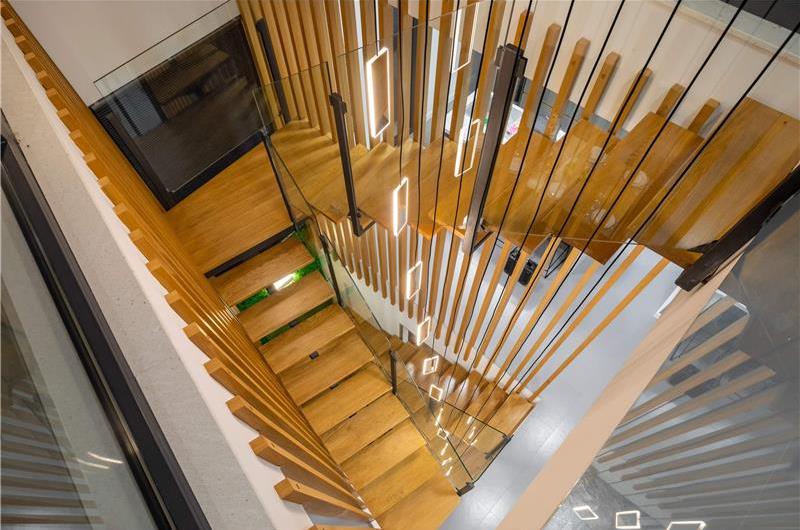 Luxury Beachfront Villa with Heated Infinity Pool near Trogir, Sleeps 8