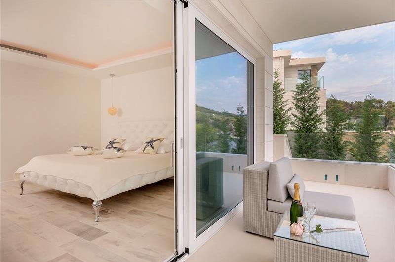 Luxury 6 Bedroom Brac Island Beach Front Villa With Heated Infinity Pool and lift near Sumartin sleeps 12