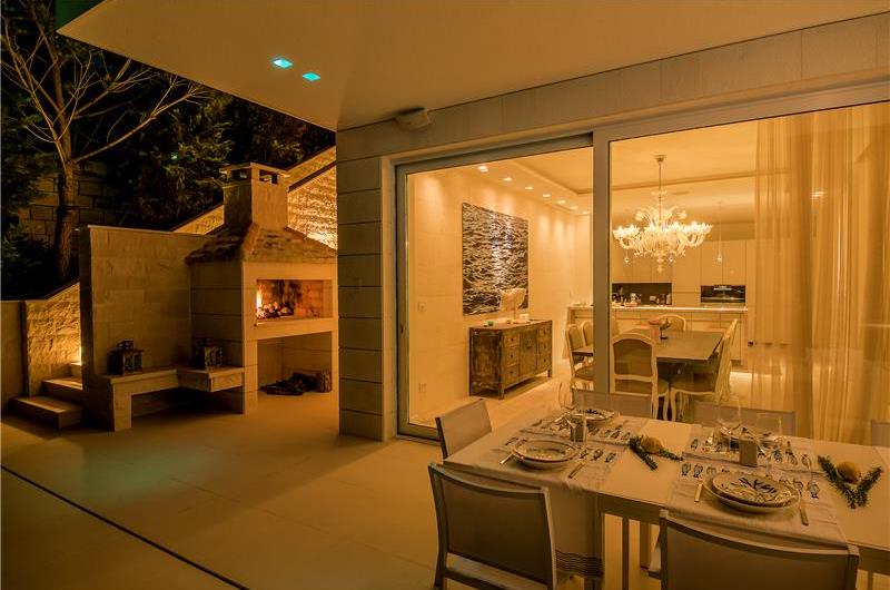 Luxury 6 Bedroom Brac Island Beach Front Villa With Heated Infinity Pool and lift near Sumartin sleeps 12