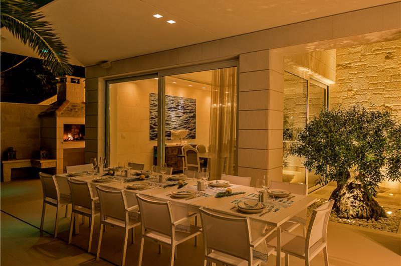 Luxury 6 Bedroom Brac Island Beach Front Villa With Heated Infinity Pool and lift near Sumartin sleeps 12