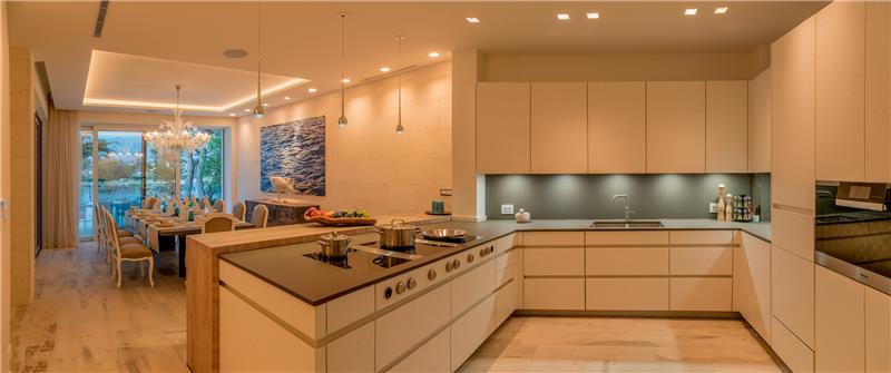 Luxury 6 Bedroom Brac Island Beach Front Villa With Heated Infinity Pool and lift near Sumartin sleeps 12