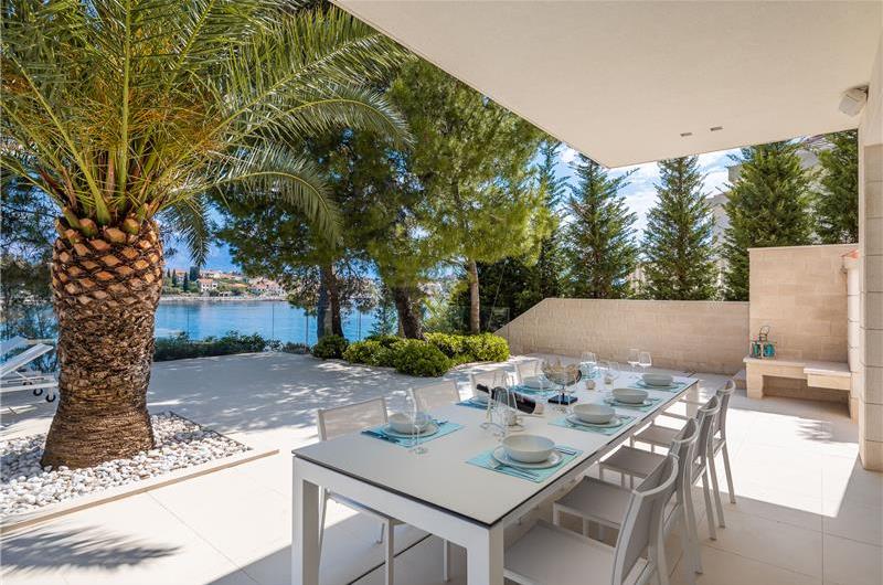 Luxury 6 Bedroom Brac Island Beach Front Villa With Heated Infinity Pool and lift near Sumartin sleeps 12