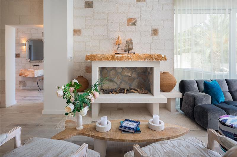 Luxury 6 Bedroom Brac Island Beach Front Villa With Heated Infinity Pool and lift near Sumartin sleeps 12