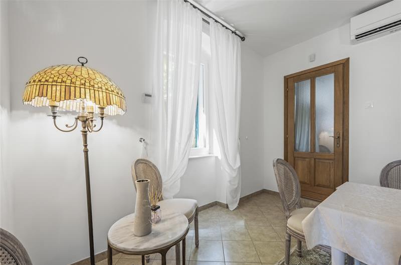 4-5 bedroom villa with Split City and Sea Views sleeps 8-10