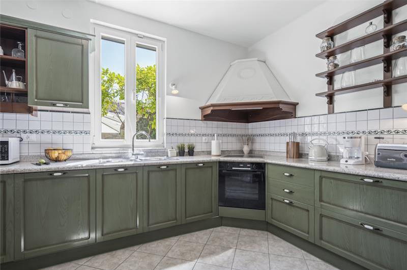 4-5 bedroom villa with Split City and Sea Views sleeps 8-10