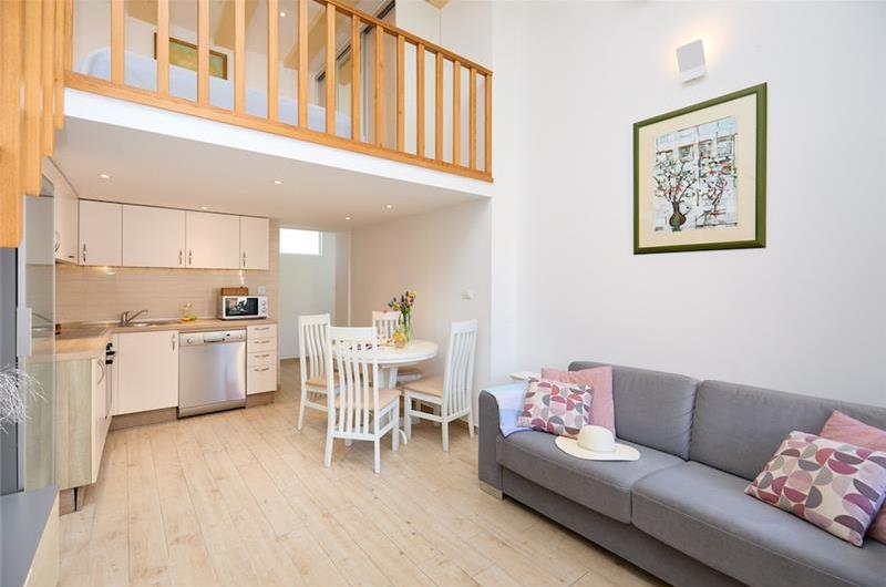 Studio Apartment Dubrovnik Old Town, Sleeps 2-4