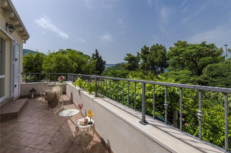 3 bedroom villa with pool near Mlini, Dubrovnik region, sleeps 7