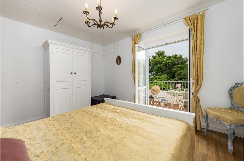 3 bedroom villa with pool near Mlini, Dubrovnik region, sleeps 7