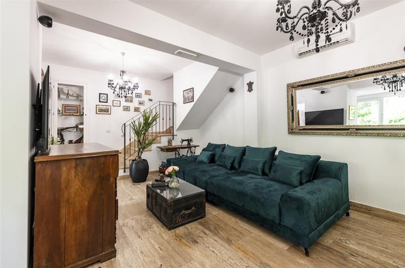 3 bedroom villa with pool near Mlini, Dubrovnik region, sleeps 7