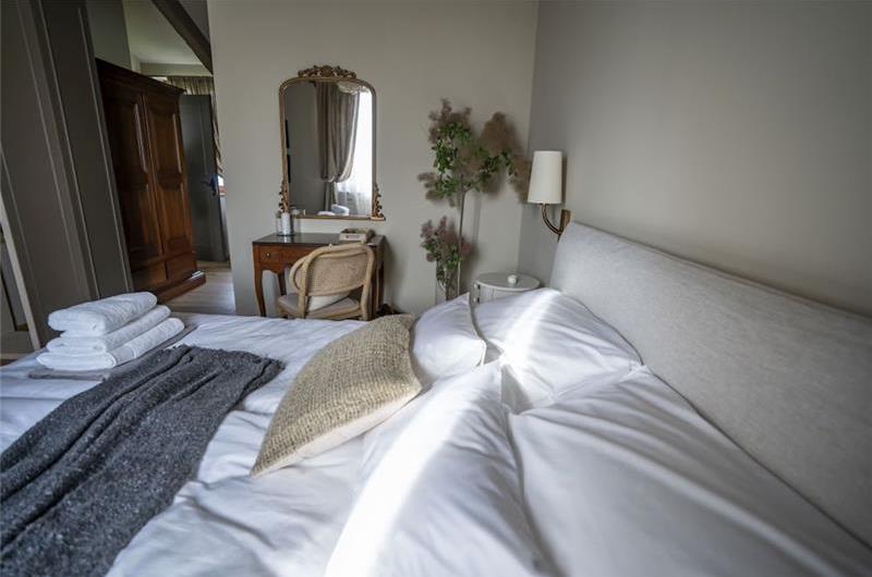 5 bedroom villa with heated pool near Momjan, Istria, sleep 12