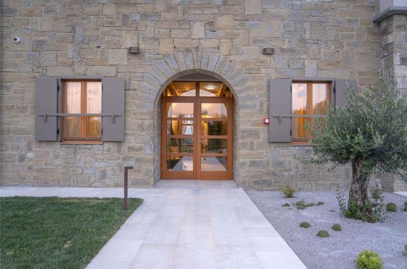 5 bedroom villa with heated pool near Momjan, Istria, sleep 12