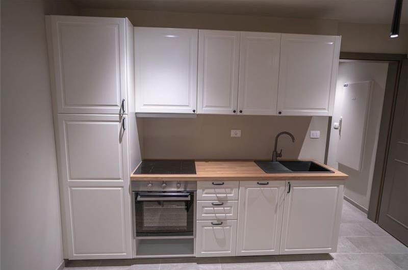 5 bedroom villa with heated pool near Momjan, Istria, sleep 12