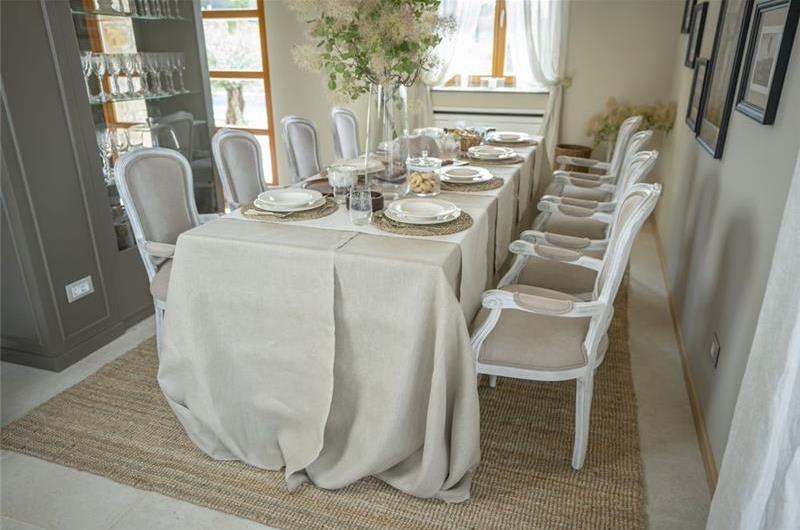 5 bedroom villa with heated pool near Momjan, Istria, sleep 12