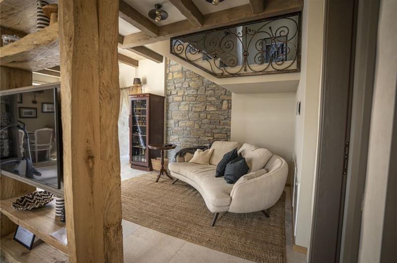 5 bedroom villa with heated pool near Momjan, Istria, sleep 12