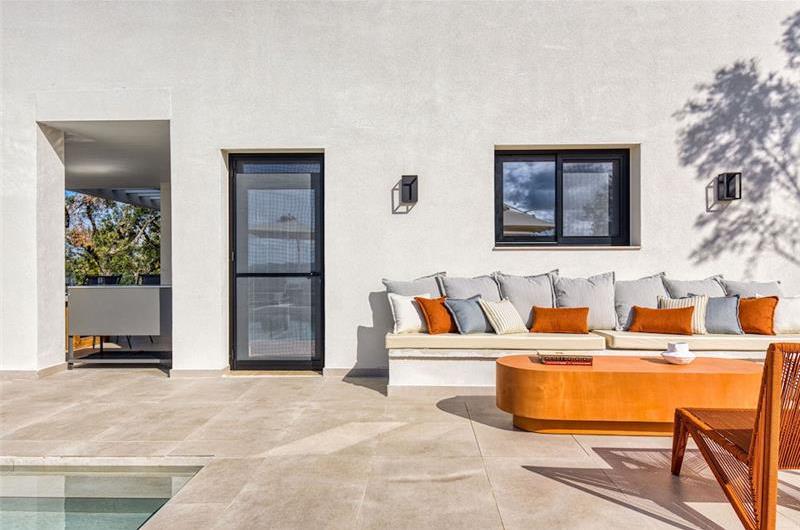 4 bedroom villa with pool in Acharavi, Corfu, sleeps 8