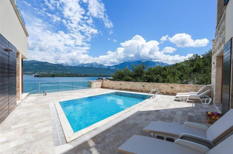 5 bedroom villa with two pools near Tivat, sleeps 10