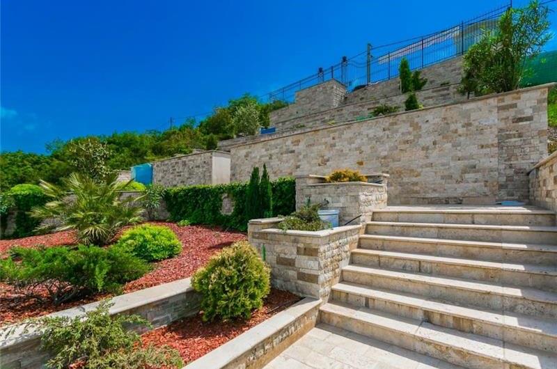 5 bedroom villa with two pools near Tivat, sleeps 10