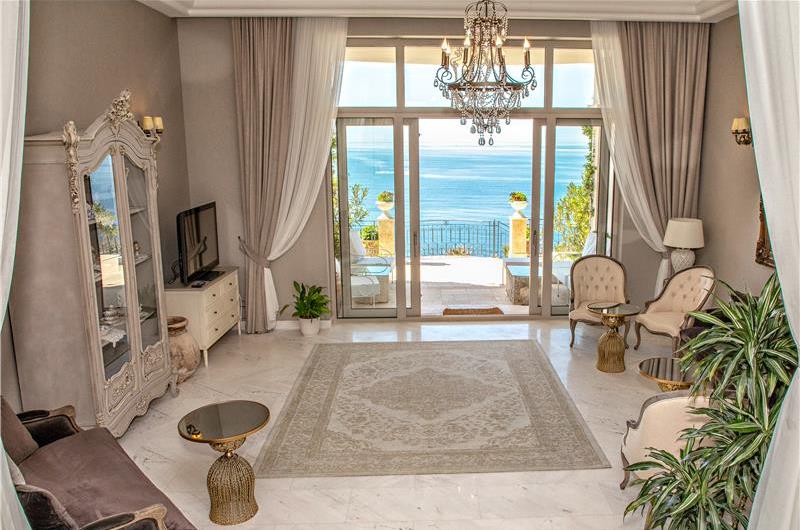 11 bedroom seafront villa with infinity pool near Budvar, sleeps 22