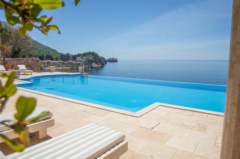 11 bedroom seafront villa with infinity pool near Budvar, sleeps 22
