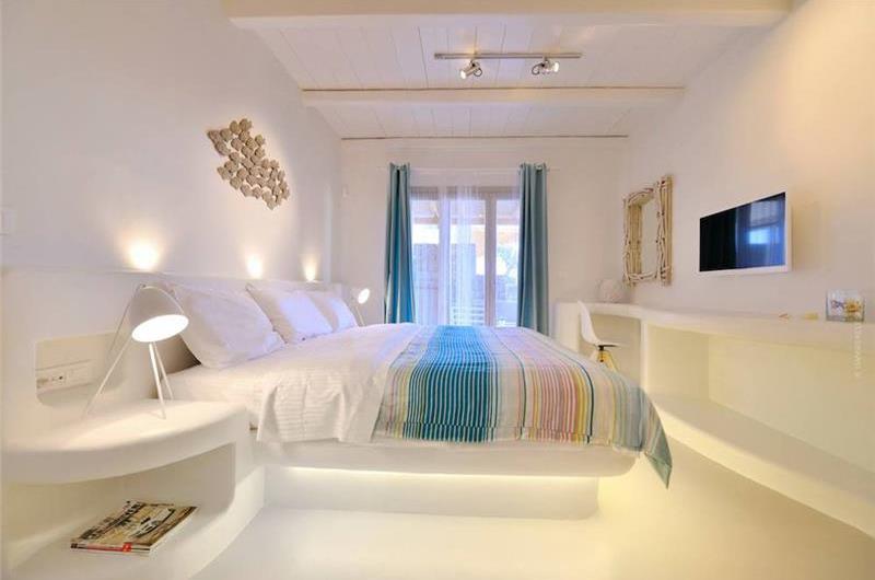 4 bedroom villa with pool by Elia Beach, sleeps 8