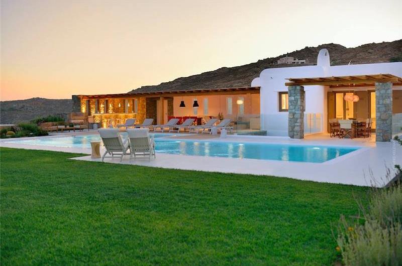 4 bedroom villa with pool by Elia Beach, sleeps 8
