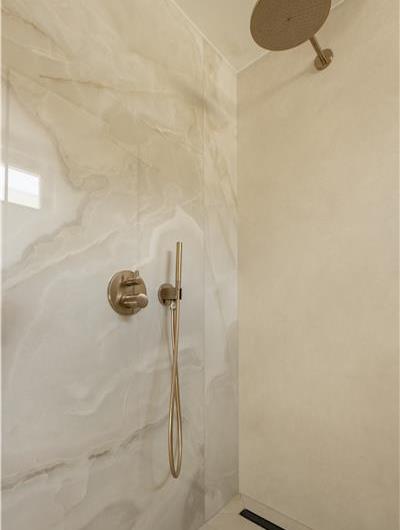 Selection of 5 bedroom seafront villas with heated pool on Ciovo near Trogir, sleeps 10