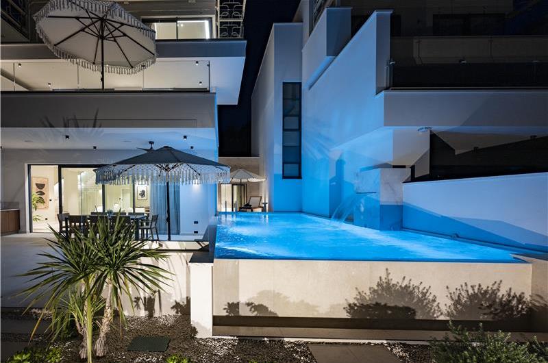Selection of 5 bedroom seafront villas with heated pool on Ciovo near Trogir, sleeps 10
