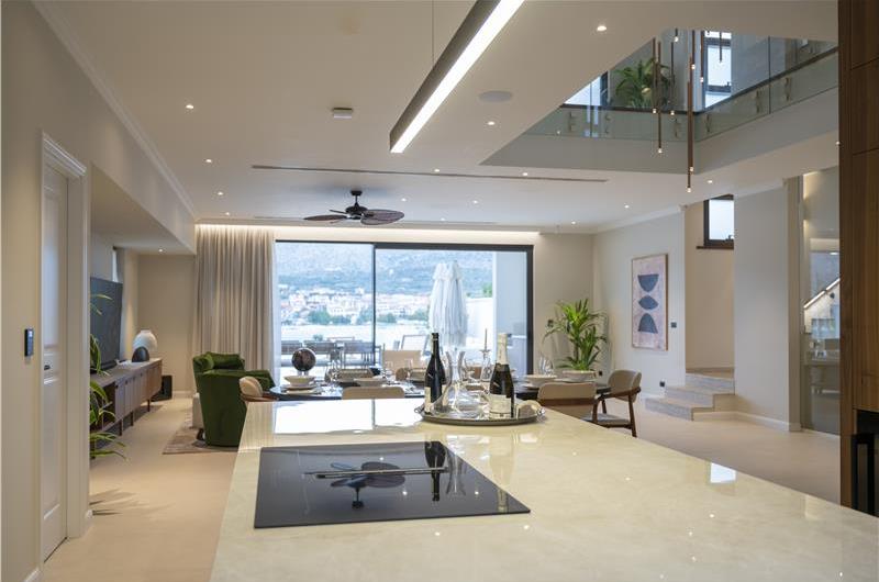 Selection of 5 bedroom seafront villas with heated pool on Ciovo near Trogir, sleeps 10